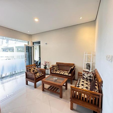 Fakhira Residence Hotel Cianjur Eksteriør bilde