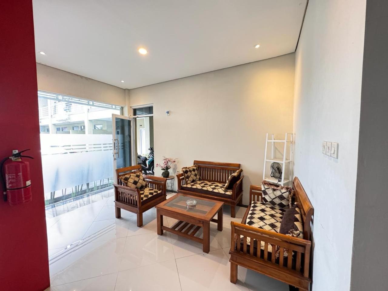 Fakhira Residence Hotel Cianjur Eksteriør bilde